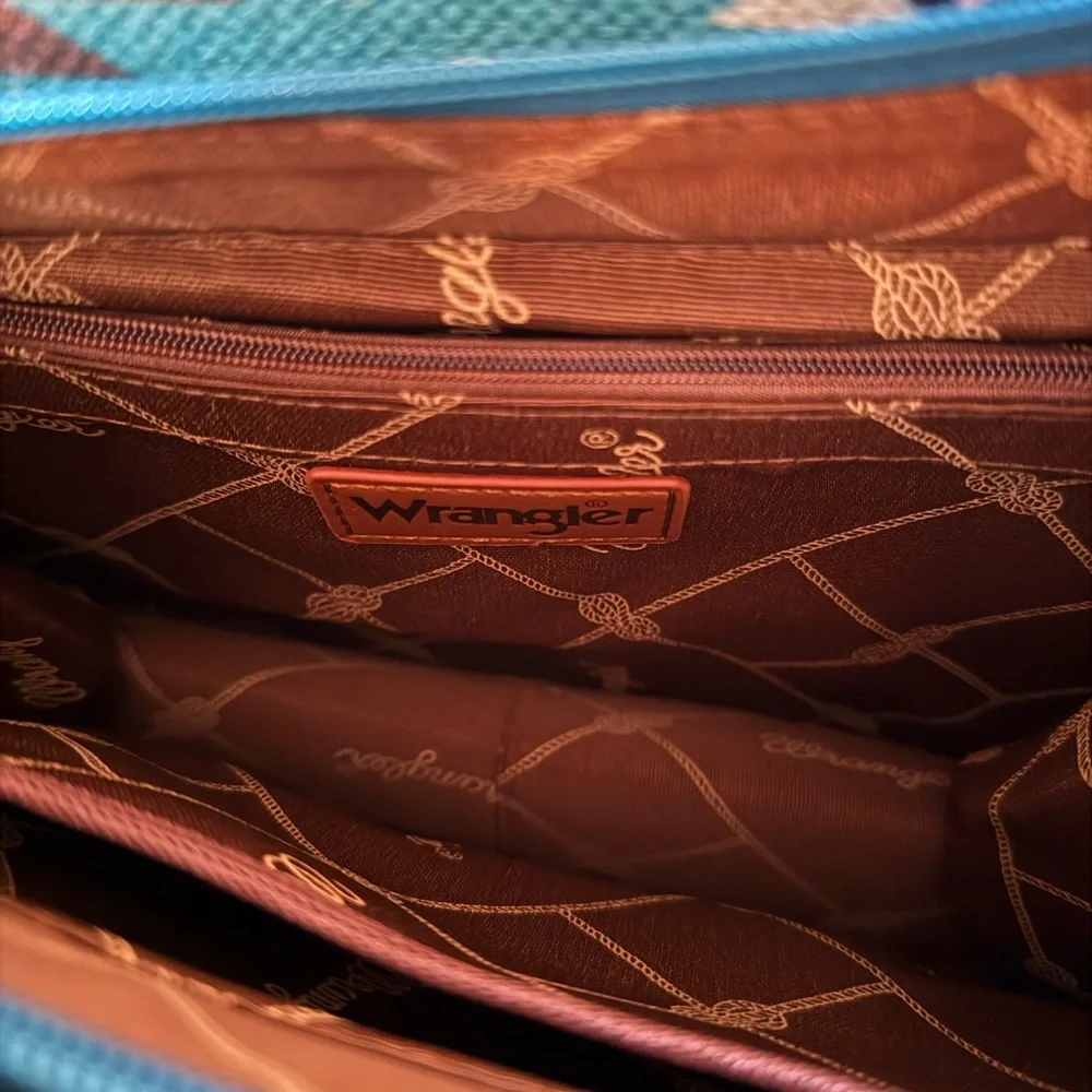 Wrangler Blue and Pink Aztec/western/crossbody purse/tote bag - Picture 6 of 6